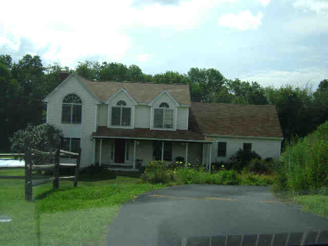Building photograph for 30 NONNEWAUG RD